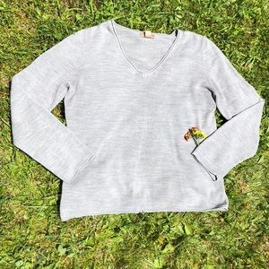 Cute Super Lightweight pullover sweater